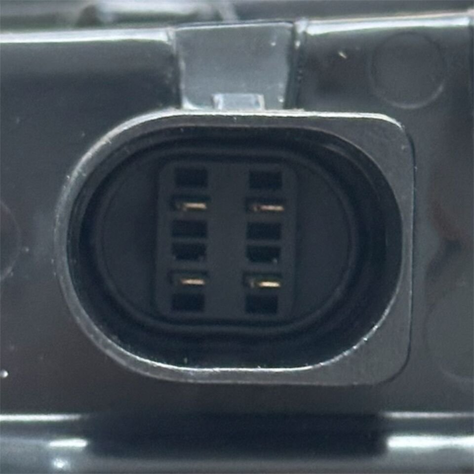 Seat Stop Leon 17-20 Dış Sağ (Ledli)