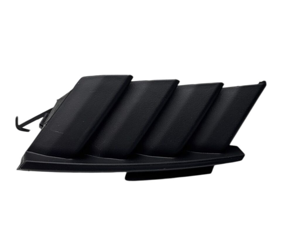 Toyota Çeki Kapağı Corolla 19-22 Ön (Izgarada)