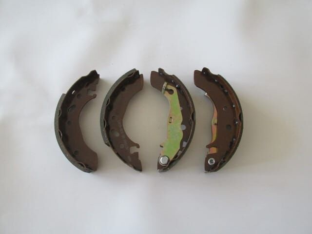 FORD FIESTA- 00/02; ARKA FREN PABUCU 1,25/1,3/1,4cc (90X30) (BRAMAX)