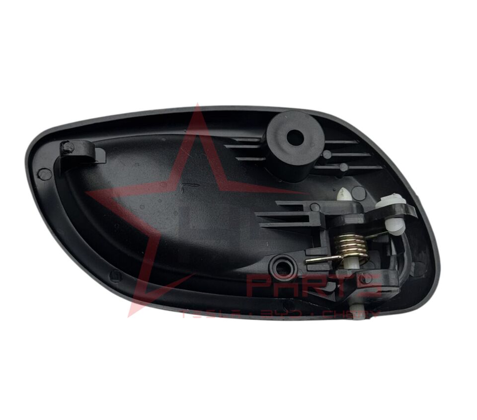 2002-2006 Suzuki Alto Sol Ön İç Kapı Kolu 83104-M77G00-T01
