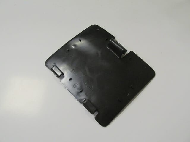 BMW 3 SERI- E90- 05/09; ÖN ÇAMURLUK DAVLUMBAZI ÜST KAPAĞI SAĞ/SOL AYNI (PLASTİK ENJEKSİYON)