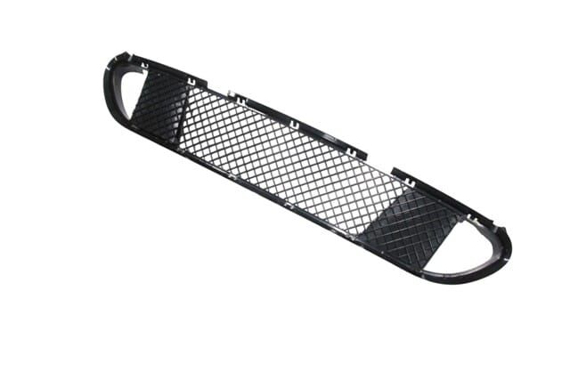 BMW 5 SERI- E60- 04/10; ÖN TAMPON PANJURU ORTA KAPAKLARI İLE BİRLİKTE (M-TECH/LCI)