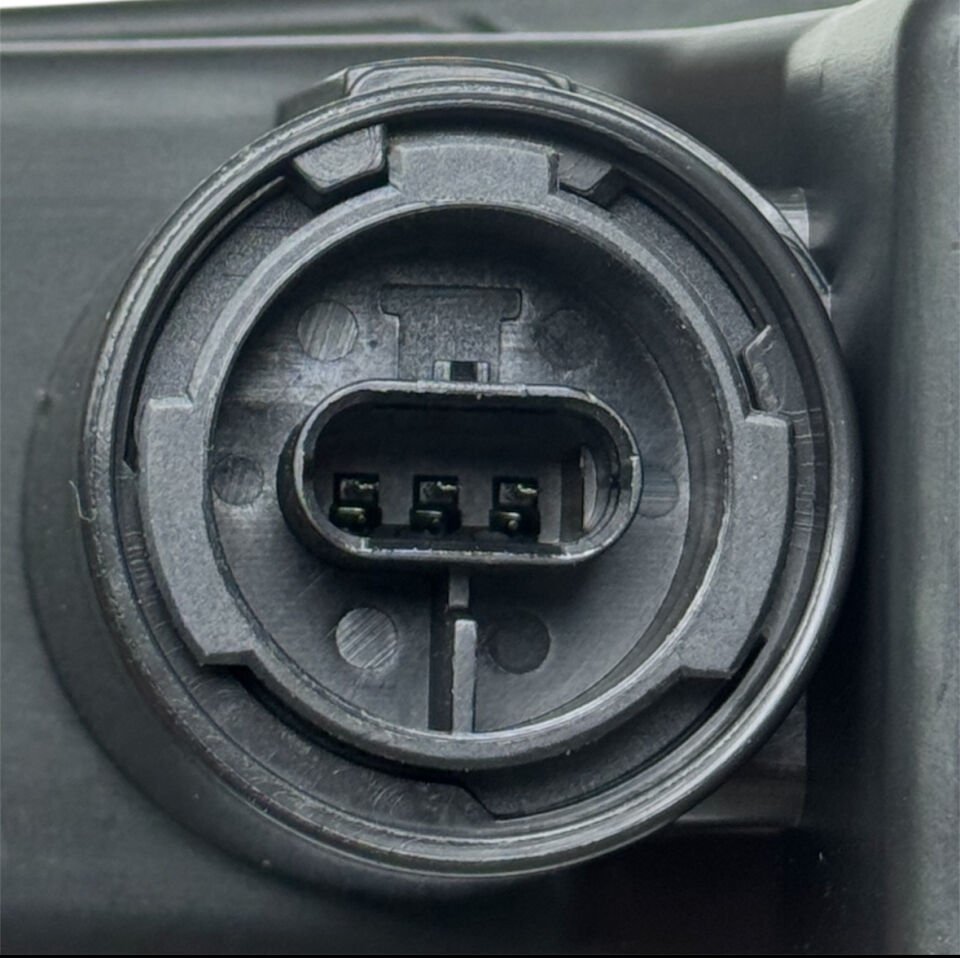 Tesla Lamba Sis Tesla Y 21-24 Sol