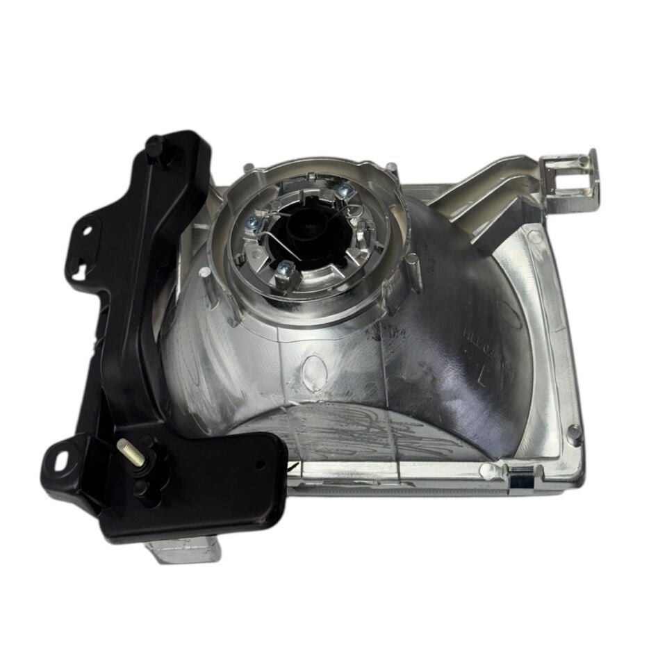 Nıssan Far D22 98-01 Sol