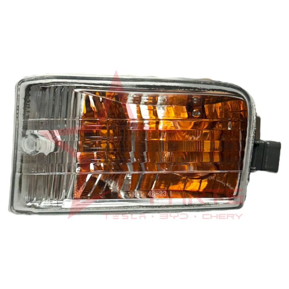 Toyota RAV4 Sol Tampon Sinyali 2001-2003 (81521-42060)