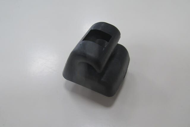 MERCEDES E CLASS- W124- 85/93; GÜNEŞLİK AYAĞI SİYAH