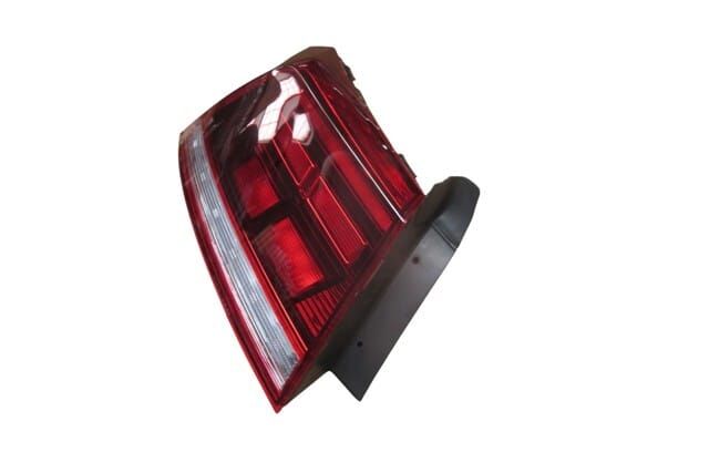 (YENİ ÜRÜN!!!)VOLKSWAGEN PASSAT- B8- 19/22; STOP LAMBASI SOL KIRMIZI/BEYAZ LEDLİ (E MARKLI)