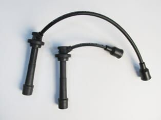 SUZUKI BALENO- 95/98; BUJİ KABLOSU TAKIM (16V)(G13B)1.3 cc (YOW JUNG)