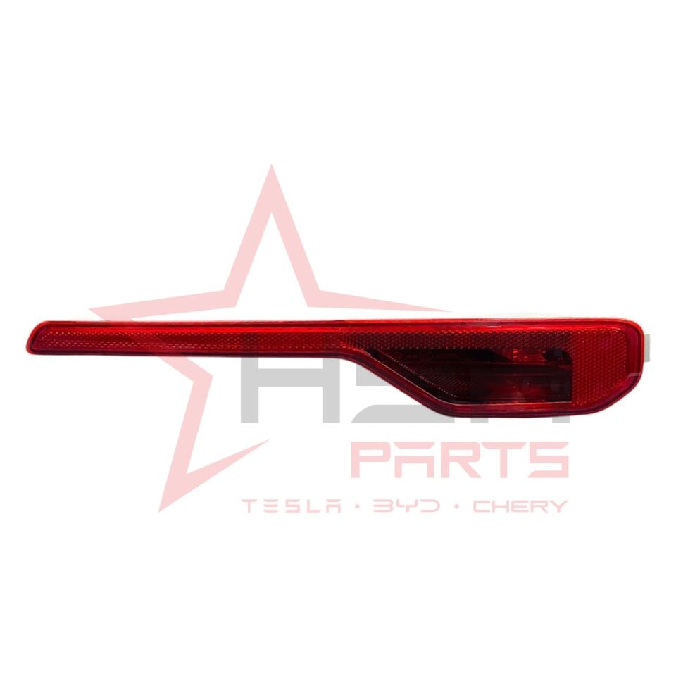 2018-2024 Volvo XC40 Sağ Arka Tampon Reflektörü 31656866