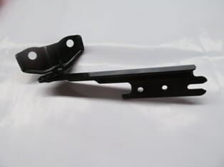 MAZDA 626- SD/HB- 98/01; KAPUT MENTEŞESİ SOL (TW)