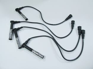MERCEDES E CLASS- W124- 93/95; BUJİ KABLUSU TAKIM (16V)(200 220 M111)2.0/2.2 cc (YOW JUNG)