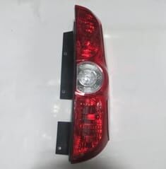 FIAT DOBLO- 11/15; STOP LAMBASI SAĞ KIRMIZI/BEYAZ (BAGAJ KAPAĞI YANA AÇILAN) (MARS) (E MARKLI)