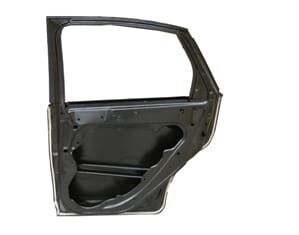 FORD FOCUS- SD/HB- 05/07; ARKA KAPI KOMPLE SAĞ SİYAH BAND DELİKSİZ (İCELİ/ÇEKOMASTİKLİ) (BFN)
