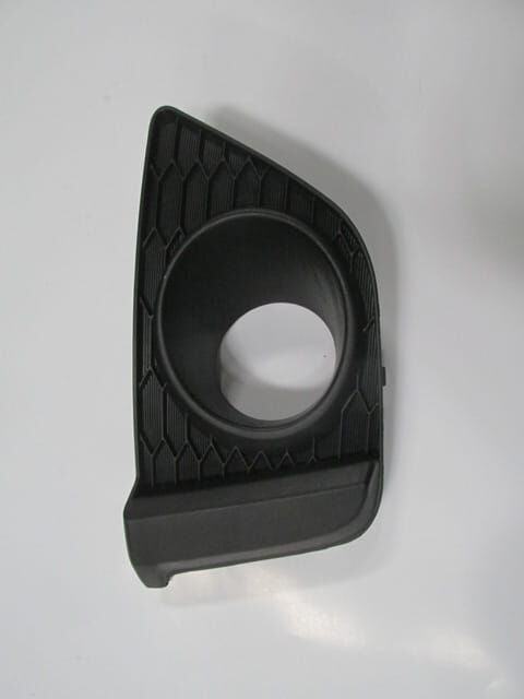 HONDA JAZZ- 15/17; SİS LAMBA KAPAĞI SAĞ SİS DELİKLİ SİYAH (TW)