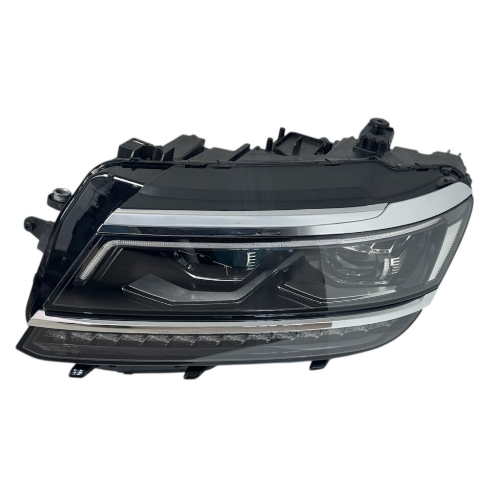 Volkswagen Far Tiguan 16-20 Sol (Ledli/Xenon)