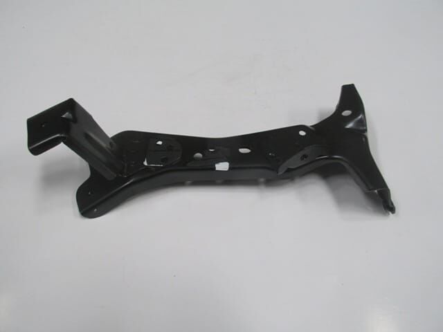 AUDI A3- SD/SB- 16/20; ÖN ÇAMURLUK BRAKETİ SOL (TW)