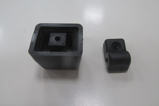 MERCEDES S SL CLASS- W140- 91/98; GÜNEŞLİK AYAĞI SİYAH (2 PARÇA)