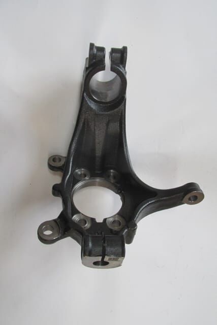 NISSAN X TRAIL- 17/21; ÖN AKS TAŞIYICI SAĞ (ABS Lİ)