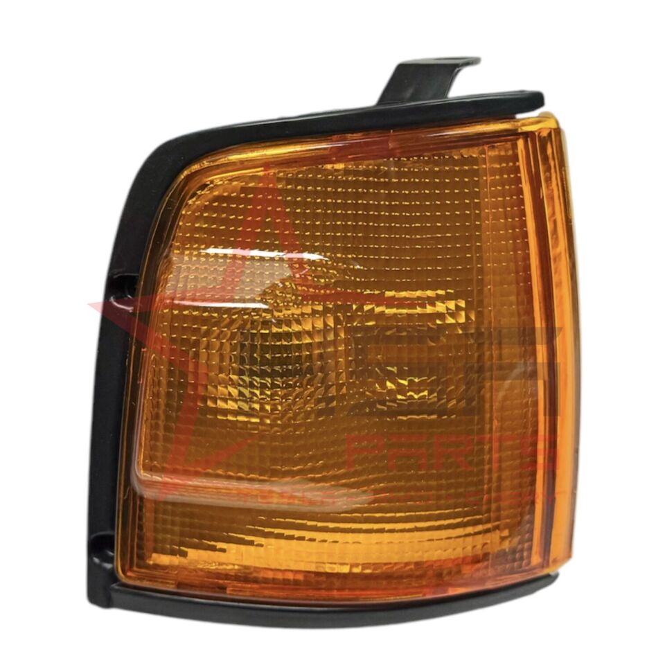 Isuzu Tfr Sağ Sinyal 1990-1996 (Sarı) (8-94324104)