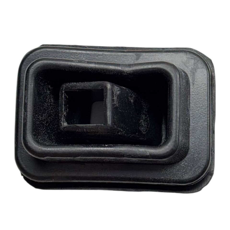 Mıtsubıshı Körük Debriyaj Çatal L300 90-05/L200 94-05/Pajero 96-05