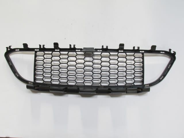 BMW 3 SERI- F30- 12/18; ÖN TAMPON PANJURU SİYAH (M-TECH) (TW)