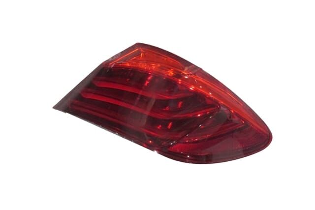 BMW 5 SERI- F10- 13/16; DIŞ STOP LAMBASI SAĞ KIRMIZI (LEDLİ) (LCI) (E MARKLI)