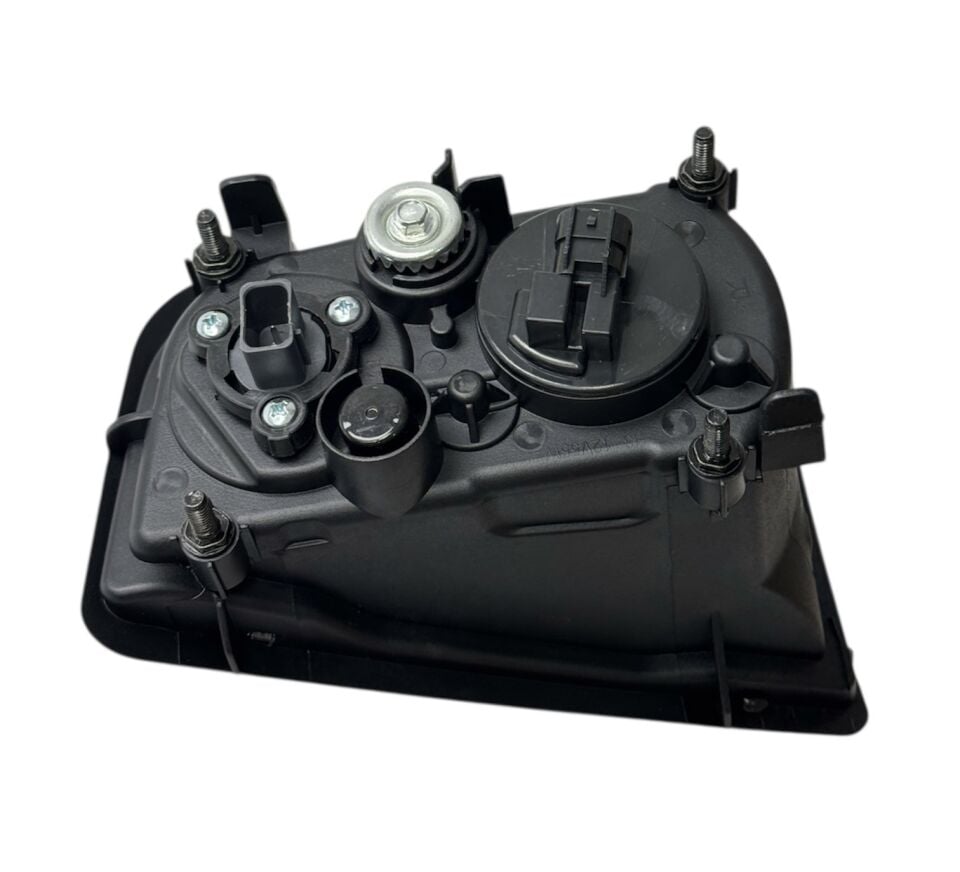 Isuzu Lamba Sis D-max 12-15 Sağ (Kare)