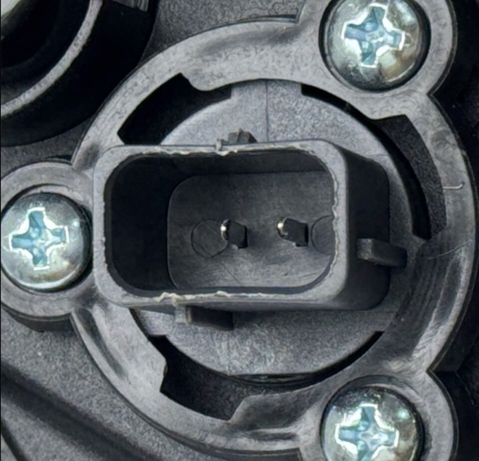 Isuzu Lamba Sis D-max 12-15 Sağ (Kare)