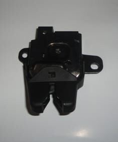 TOYOTA COROLLA- AE111- 99/00; BAGAJ KİLİDİ (TW)