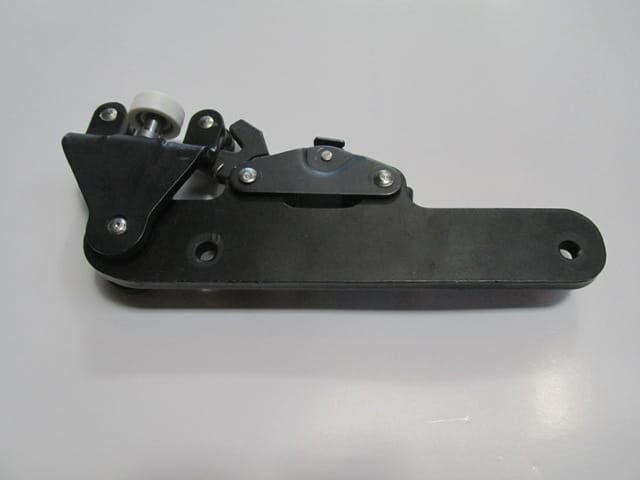 FIAT DOBLO- 15/23; SÜRGÜLÜ KAPI ALT RAY BAĞLANTISI SAĞ