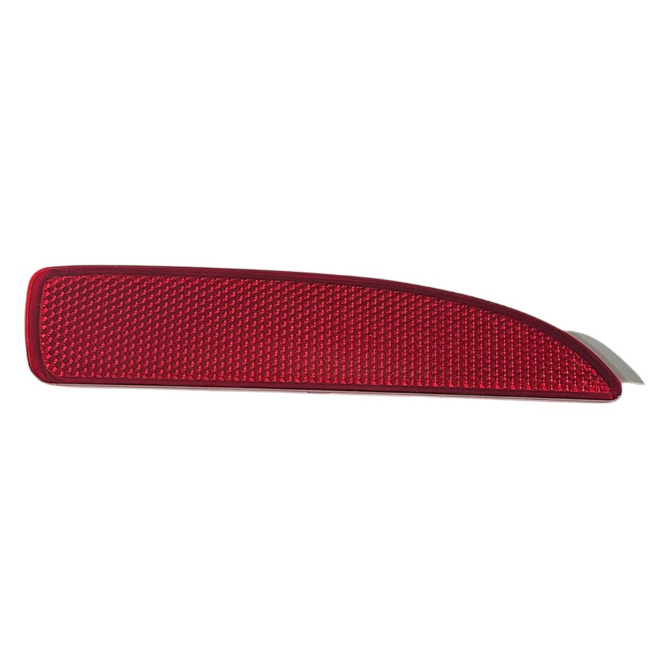 14-16 Mazda Mazda 3 / 15-17 Mazda 6 Sağ Arka Tampon Reflektörü