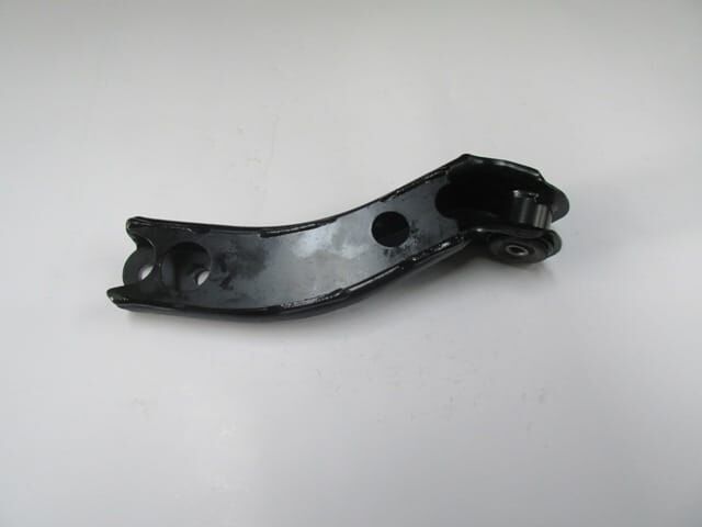 OPEL CORSA- B- 93/96; ÖN ALT TABLA SOL ROTİLSİZ/BURÇLU (SALINCAK) (SH)