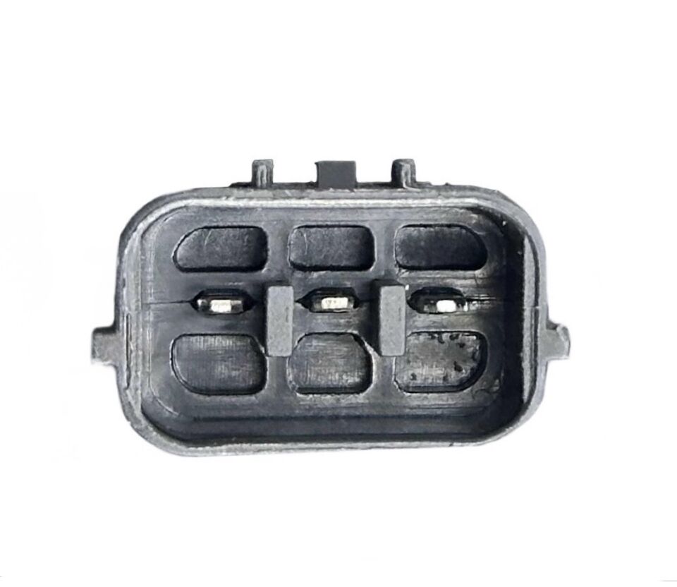 Mıtsubıshı Far L200 06-10 Sağ (Elektrikli Sarı/Motorlu)