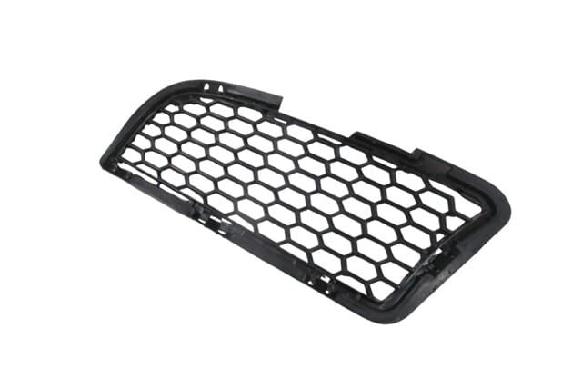 BMW 5 SERI- F10- 10/13; SİS LAMBA KAPAĞI SAĞ SİS DELİKSİZ (M5)