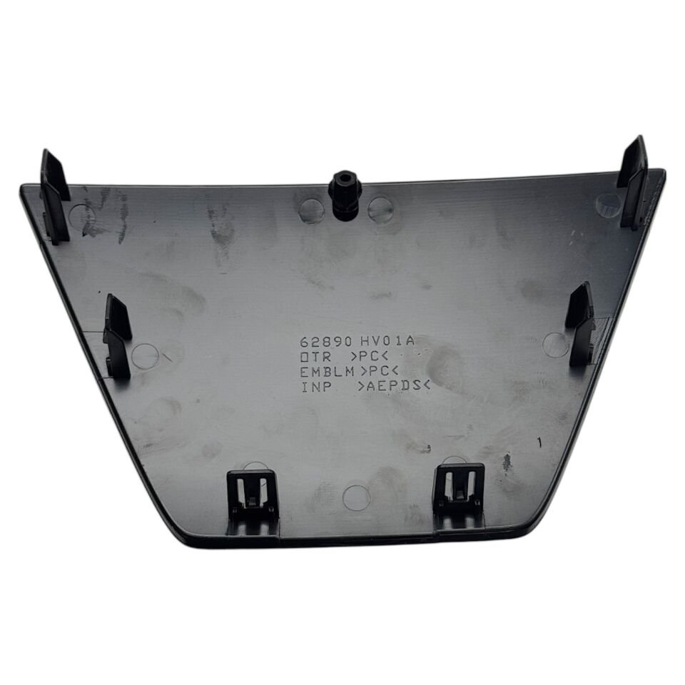 Nıssan Panjur Göbek Qashqai 17-19 Ön (Kare Tip/Camlı)(Arma)