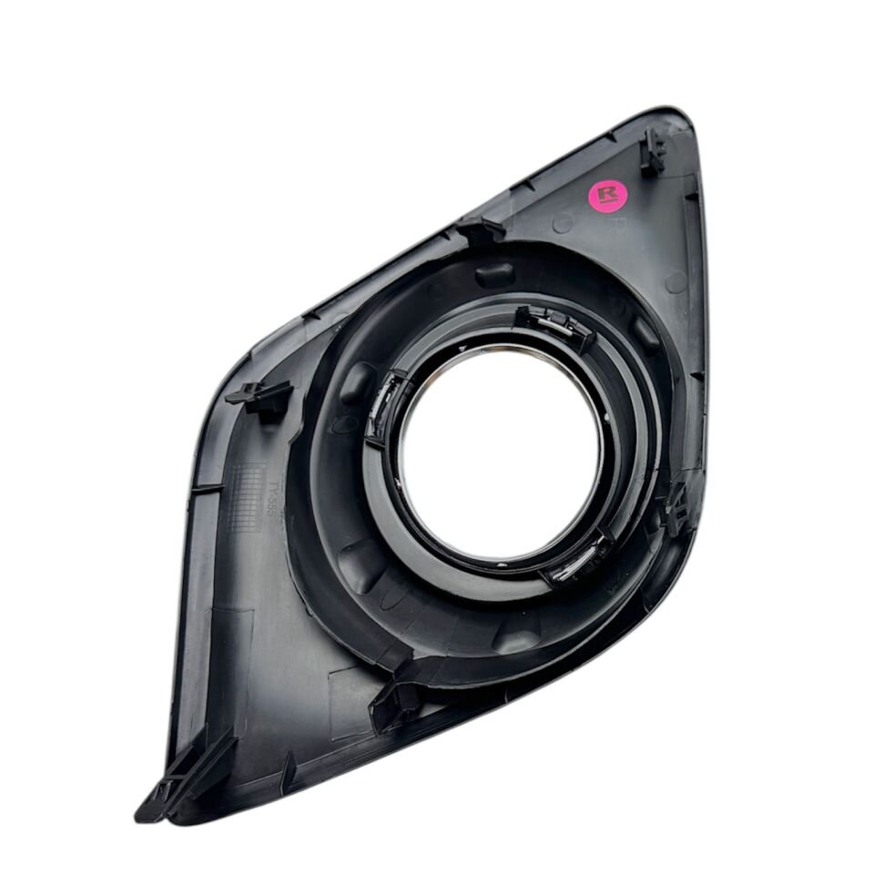 Toyota Kapak Lamba Sis Hılux 15-17 Sağ (Sisli Krom)