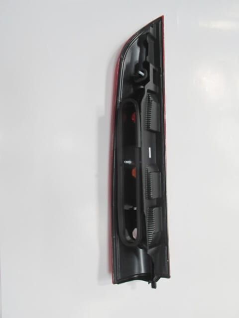 RENAULT KANGOO- 2- CLASSİC- 03/12; STOP LAMBASI SAĞ KIRMIZI/SARI/BEYAZ(YUKARIYA AÇILANTİP)1KAPI MARS