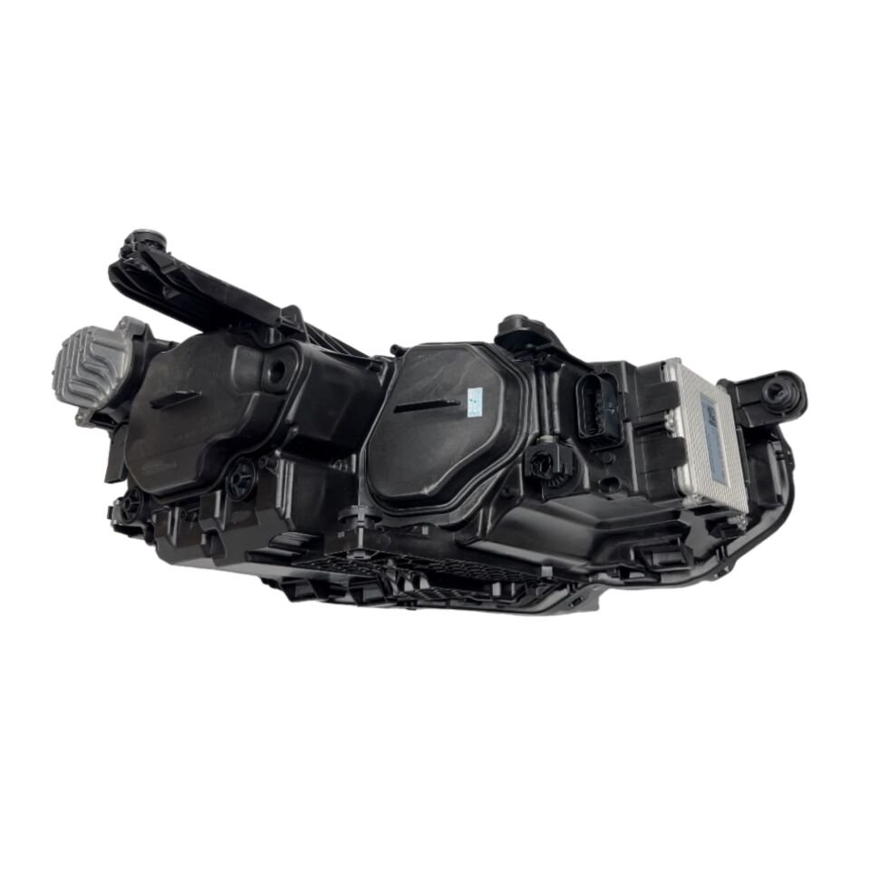 Volkswagen Far Passat B8,5 19-23 Sol (Highline/Full Beyinli)