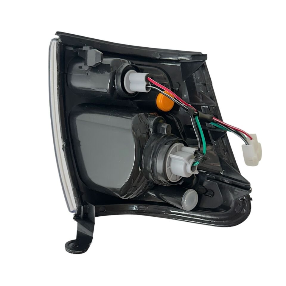 Toyota Sinyal Hılux Ln145 02-05 Sol (İçi Krom)