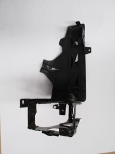 BMW 5 SERI- F10- 10/16; FAR ALT BAĞLANTI BRAKETİ SAĞ (PLASTİK BRAKETİ İLE BİRLİKTE) (TW)