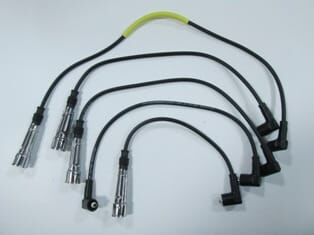 VOLKSWAGEN POLO- 3- 95/99; BUJİ KABLOSU TAKIM (8V)60-75(AEE-AEX-AKV)1.4/1.6 cc (YOW JUNG)