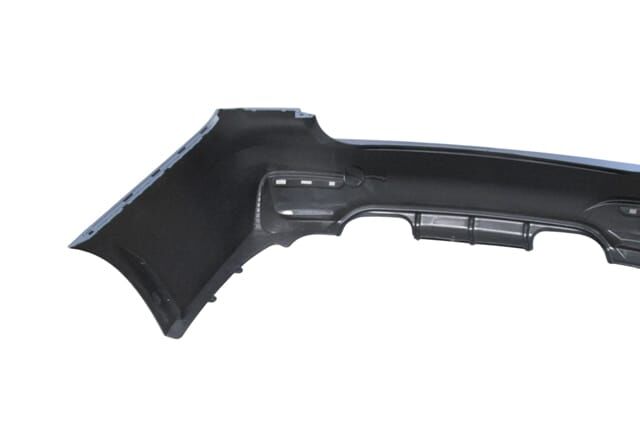 BMW 3 SERI- F30- 12/18; ARKA TAMPON ASTARLI(SENSÖR YUVALI/REFLEKTÖRLÜ/KARLIKLI/ÇİFT EGZOS DELİKLİ)