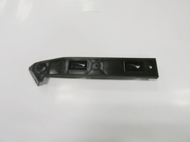 VOLKSWAGEN GOLF- 4- 98/04; ÖN TAMPON İÇ BAĞLANTI BRAKETİ SOL (YAN KULAĞA TAKILAN