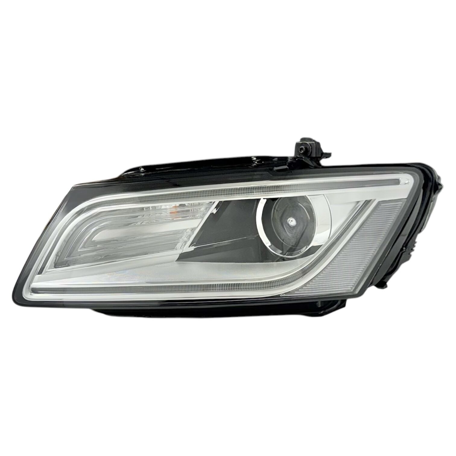 Audı Far Q5 13-16 Sol (Beyinler Üstünde)