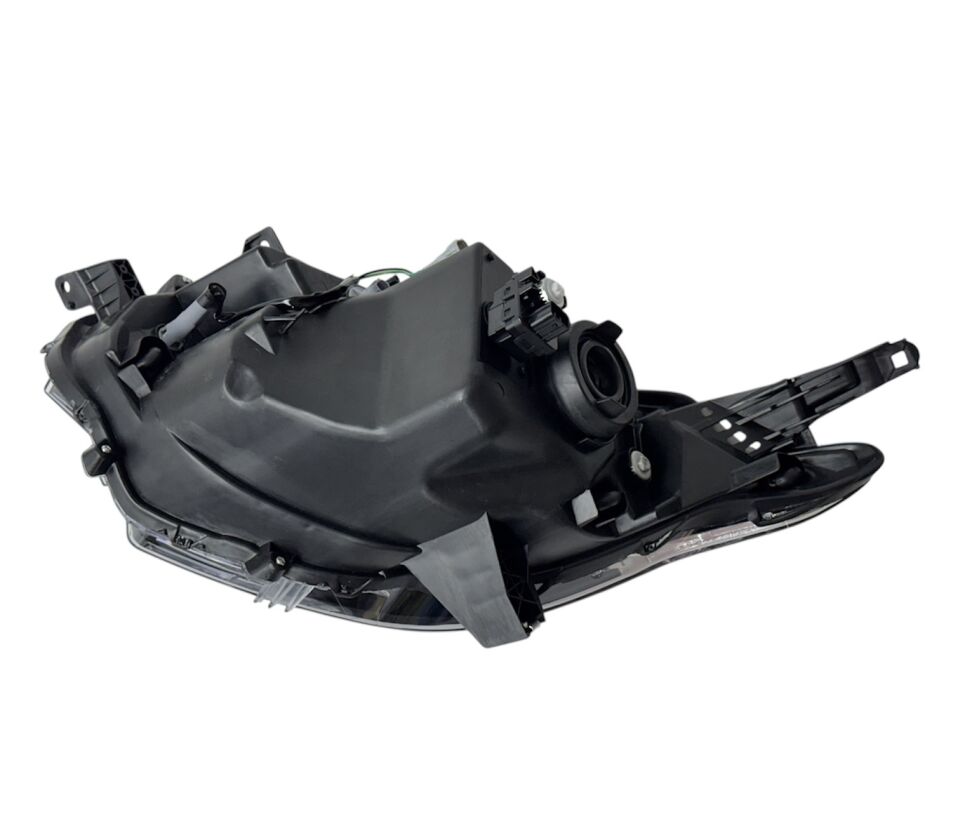 Mıtsubıshı Far L200 15-18 Sağ (Motorlu Koyu Sarı)