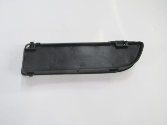 VOLKSWAGEN BORA- 99/05; SİS LAMBA KAPAĞI SAĞ SİS DELİKSİZ (TW)