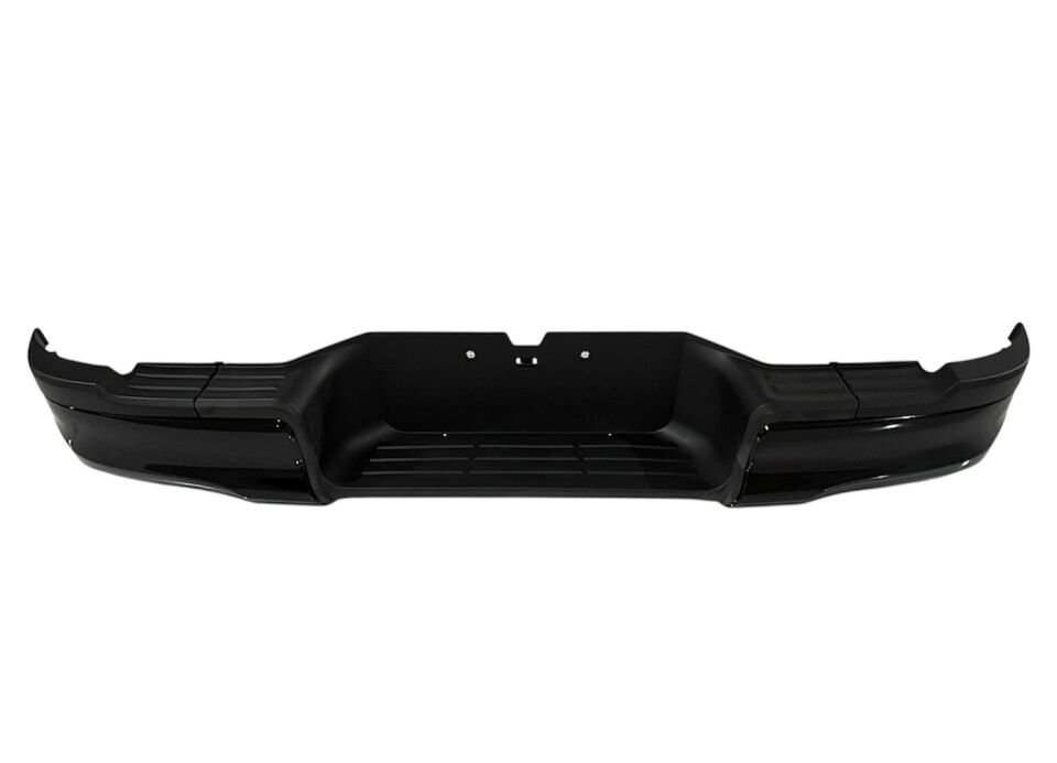 Toyota Tampon Hılux Revo 15-23 Arka (Siyah/Sensör Deliksiz)