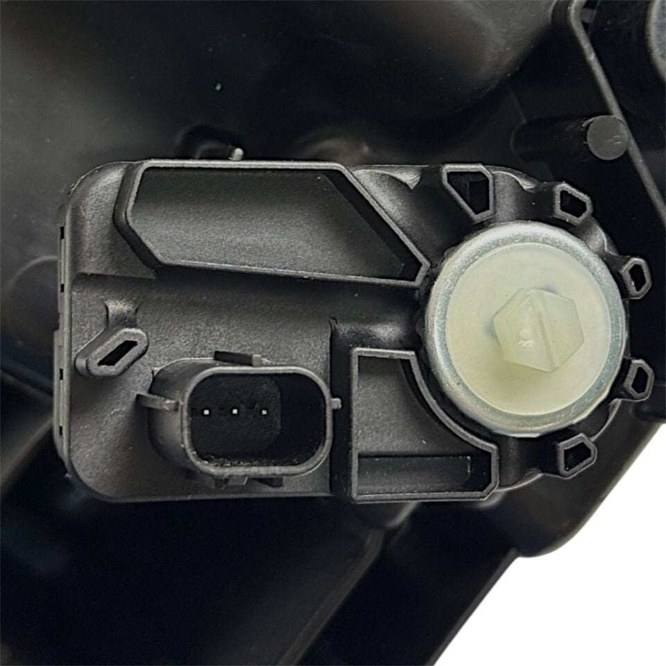 Isuzu Far D-max 24-26 Sağ (Ledli/Motorlu)