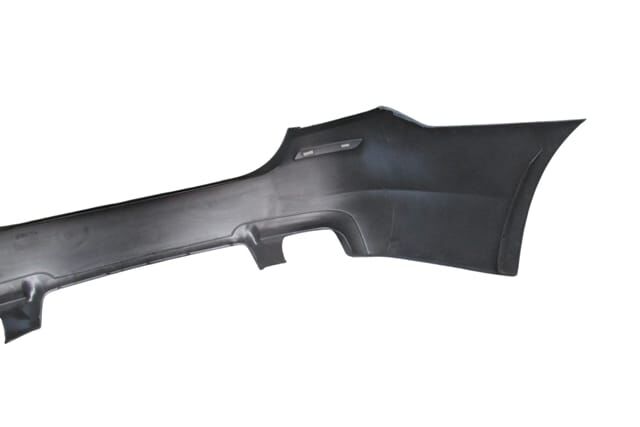 BMW 5 SERI- F10- 10/16; ARKA TAMPON KOMPLE ASTARLI (ÇİFT EGZ.DELİKLİ/KARLIKLI/REFLEKTÖRLÜ) M5 LCI