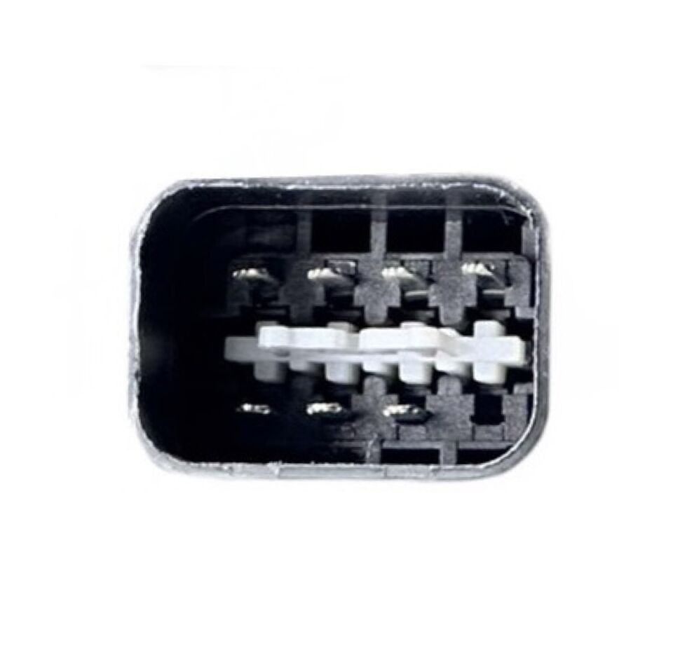 Hyundaı Far İ20 16-18 Sağ (Merceksiz/Motorlu)